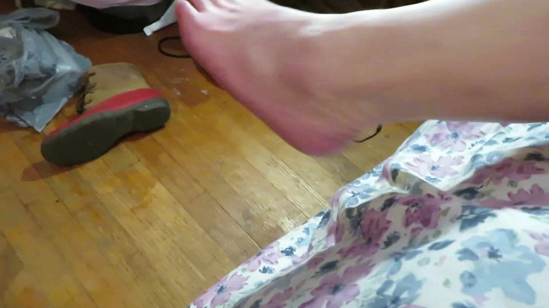 BBW nurse Vicki adventures with friends: 그녀의 전기 페디 에그 도구로 그녀의 발에 못을 박는 간호사 Vicki! 불쌍한 못생긴 엉덩이는 진짜 나쁜 필요해!