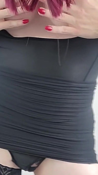 Mi diverto e mostro il mio culo e le mie tette sexy