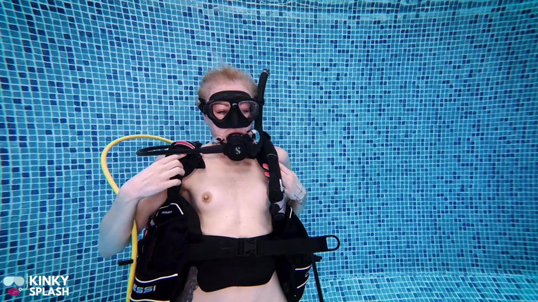 UKCuteGirl Lucy Lauren: Lucy'nin çıplak scuba mastürbasyonu sualtı orgazmı