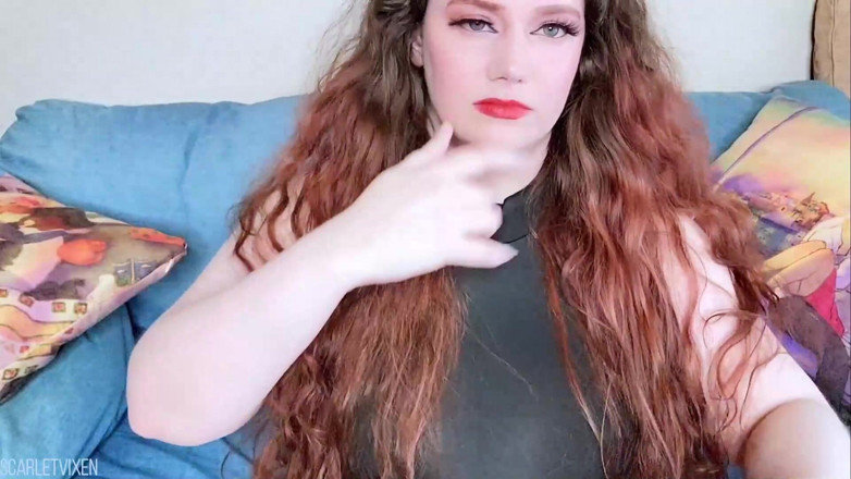 Scarlet Vixen: Headbanging y fetiche de cabello divertido