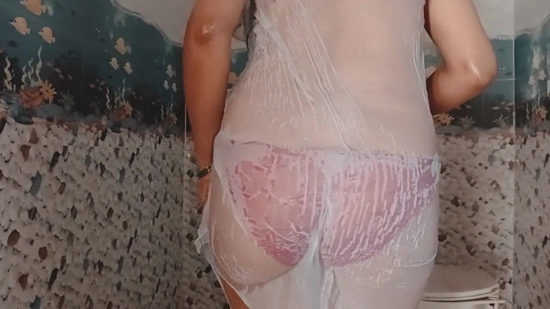 Ankurpriya000: Badende seks, Bhabhi doet naaktshow, je priya