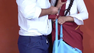 ADM111AG: Awek Kolej India Berkongkek dengan teman lelakinya