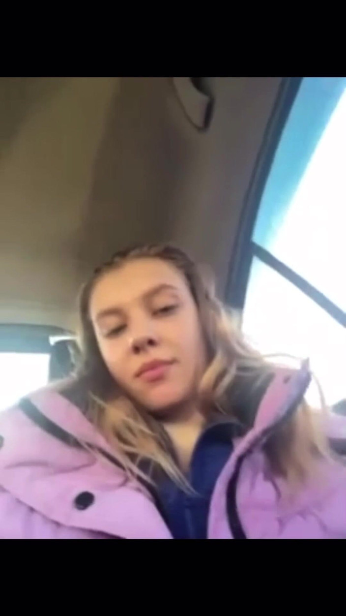 JuiceLussie: Blonde Girl Masturbate and Vibration in the Taxi