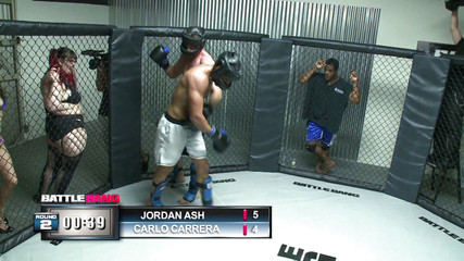 We heart Milfs: Büyük memeli orta yaşlı seksi kadın lilith güreş ringinde sikiliyor