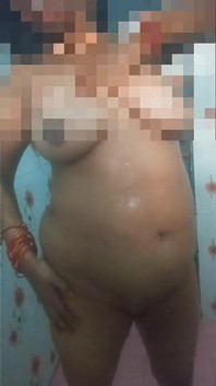 Desi sexy dance en cuarto de baño sexy tía gran culo