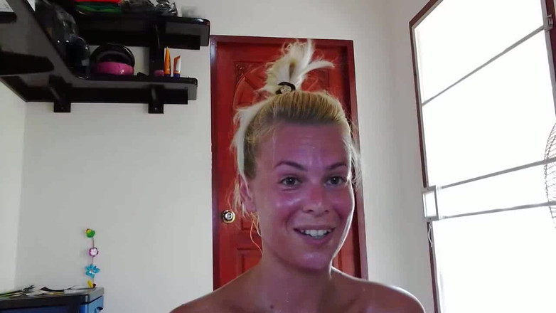 MissAnja_FH: Danza e masturbazione sudata xtreme