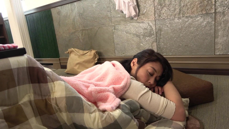 Vulture: Knielen in onderwerping, smekend om seks