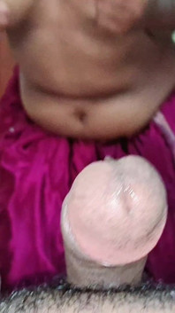 Cuplu indian desi tamil suge fierbinte în gât adânc și se fute