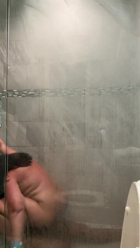 Bbw fa sesso in doccia