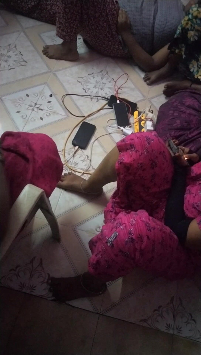 Tamil lesbian: Ấn Độ nói chuyện tục tĩu nóng bỏng