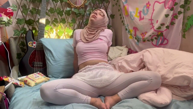 lanalovacutie: Tesettürlü yoga günü 16