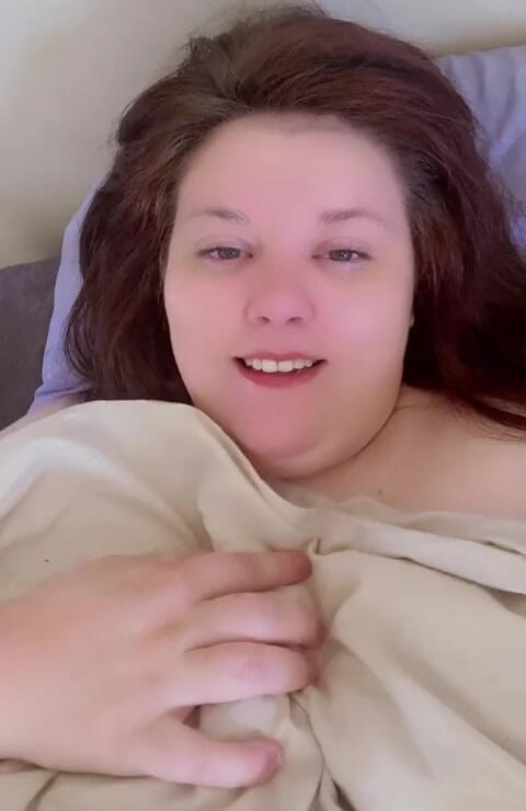 Aliceqii: POV stiefbruer weckt mich für sex auf