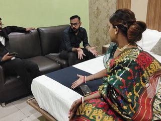 Bollywood porn: Para zrobiła wiejską jebanie sesję przed sekretarzem, który przyszedł, aby...