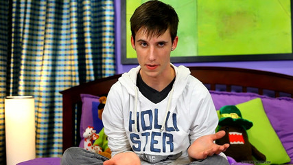 Lollipop Twinks: Un'intervista "mordente" con adrian