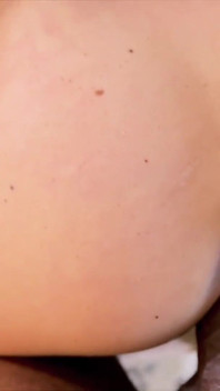 Pizzabote bekommt eine große schwarze wurst und ihr gesicht mit sperma bedeckt! (vollständiges Video)