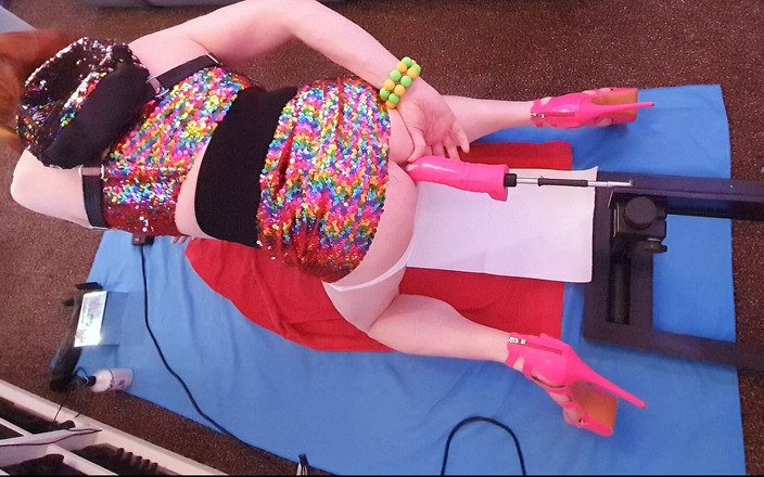 Lucy Essex CD: アナルディルドマシン、Tガール・ルーシー・エセックスとのセックスCD