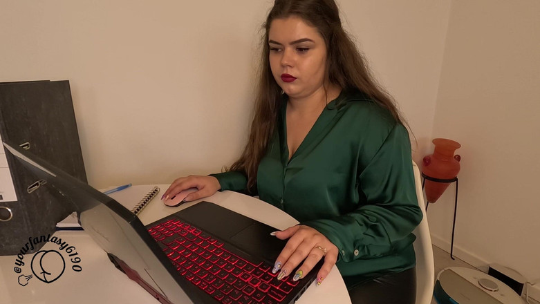 Your fantasy studio: 버블리 방귀 폭발 : 비서의 비밀 악취