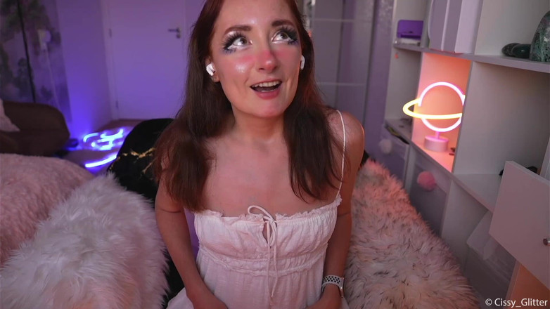Cissy Glitter: Aldatılan fantezi rol yapma