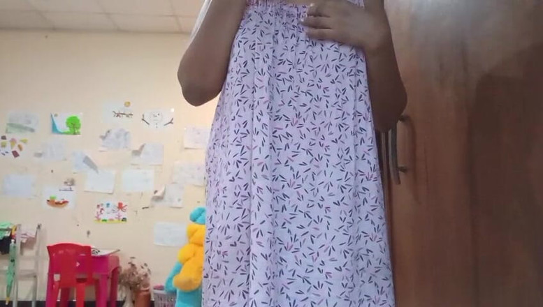 Anne White: भारतीय लड़की डिल्डो एशियाई एकल चुदाई के साथ हस्तमैथुन कर रही है