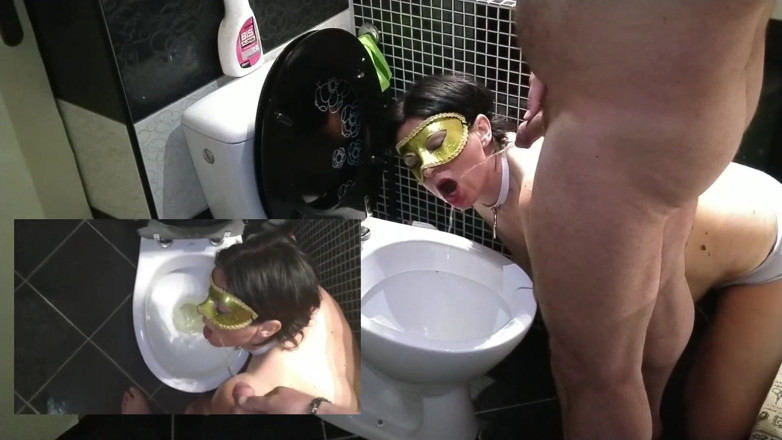 Toilet Mommy: Ma femme suce une bite pendant que je fais pipi...