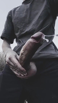 제 의붓아들은 정말 멋진 자지를 가지고 있어요!