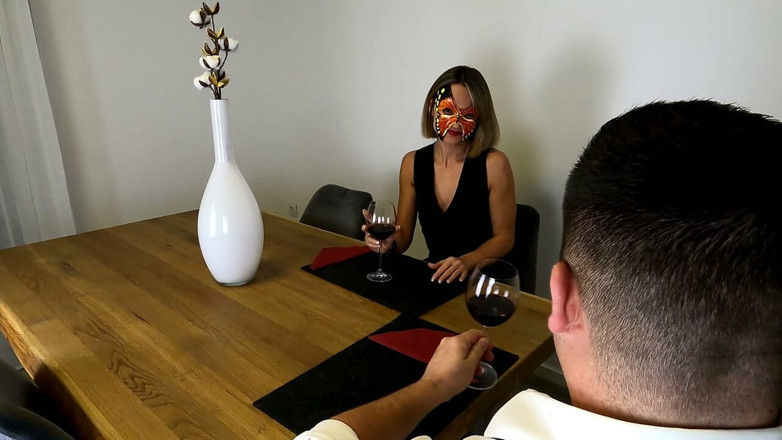 Cute Little Mona: Dinner for Fuck!