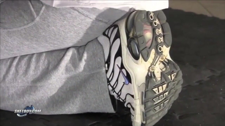 Sketboy: Divertimento con sneaker