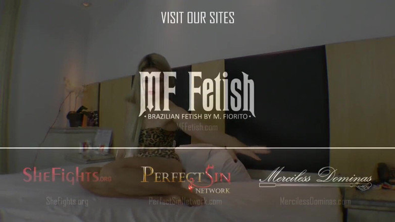 MF Fetish: meri sundar gand ke niche jivit rahne ki koshish karo