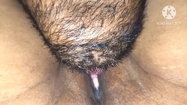 Hardcore Lover: Mengusik pepeknya dengan tounge sebelum dikongkek dalam gaya doggy