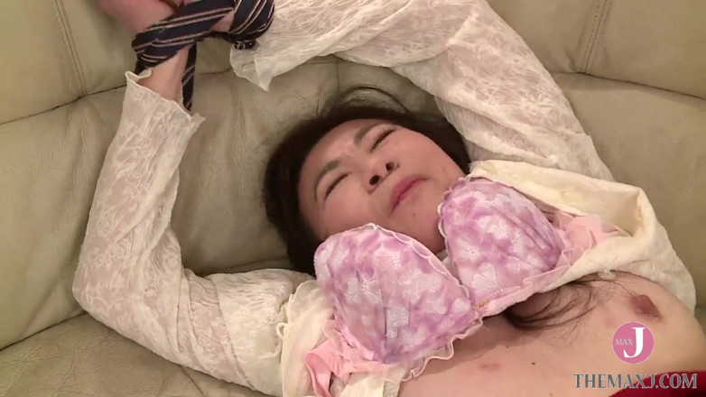 Celebrity Japan: Isteri siapa