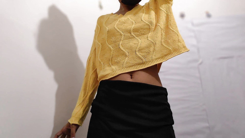 desigirl93: Awek muda Asia mengusik dengan pantat kecil