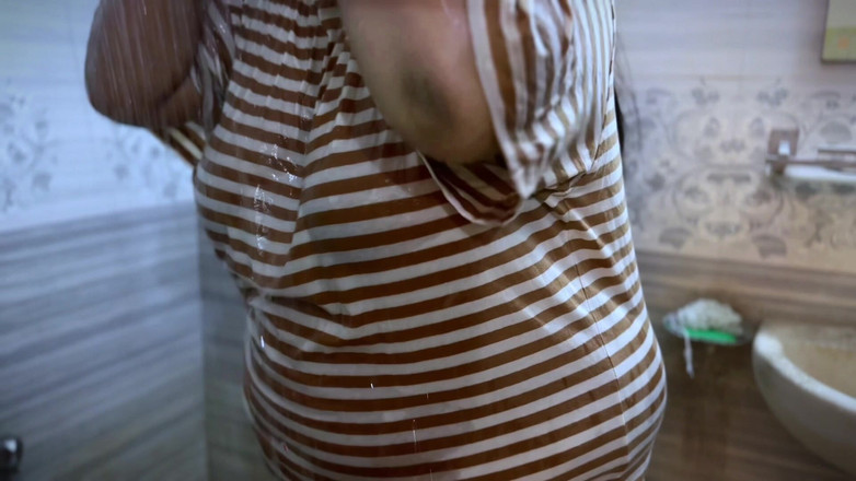 Your Boy's Cum: Bada Dodh Wali Cacci - Gros cul indien et seins énormes, tatie...