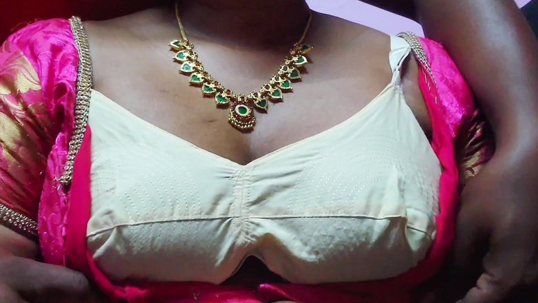 Desi Mohini: Aleya Bhabhi Hot Porn