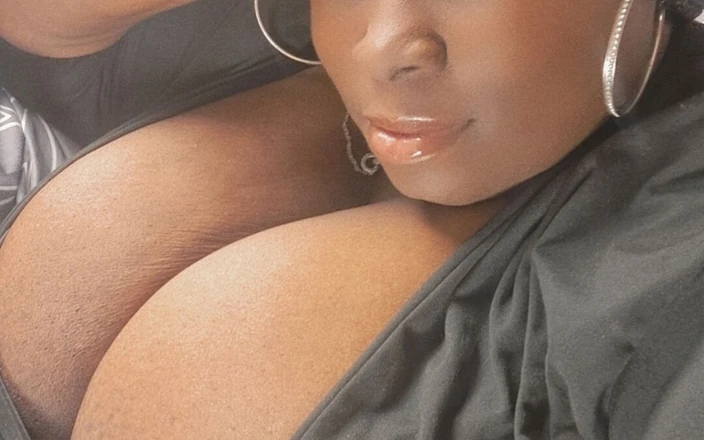 AngelMoca: Your Bbwebony Girl Next-door Do You Want to Enjoy?