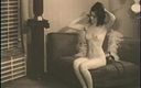 Vintage megastore: Striptease morena vintage.