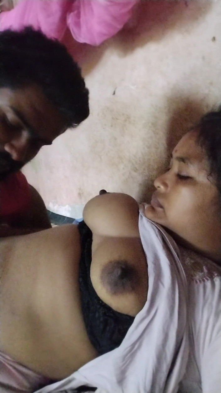 Mg3947731: Huge Boobs Indian MILF Strips Saree Choli and Fucks with...