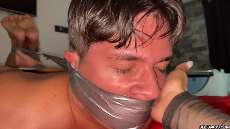 Selfgags femdom bondage: Dari concierge ke cocktoy - bagian 3 dari 4 disumpal, diikat &amp; dimiliki