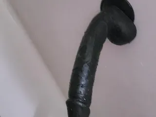 Sıkı orta yaşlı seksi kadın büyük zenci yarağı dildosunu alamıyor