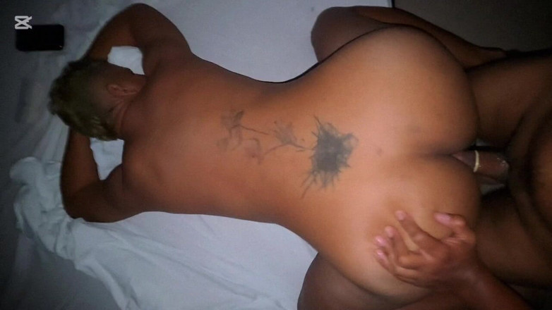 Peluche19 cm: Молоді хлопці трахаються без презерватива в Колумбії