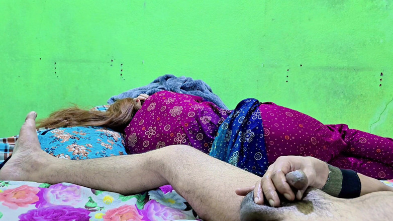 Faryal: Fingering the Pussy of Indian Bhabhi