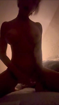 Silhouette-Stil solo. Sexivix mit ihrer vibrator! XXX
