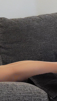 POV strumpfhosen-footjob - verehre deinen schwanz e02 - MILf stella