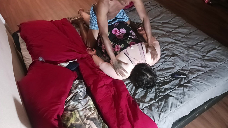 Sloppylynn: Šukej ji svým boxerem na právě když se manžel vrátí...