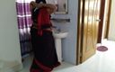 Aria Mia: Тамильская горячая тетушка стоит перед зеркалом и волосами вместе, затем мужик трахает ее на День Святого Валентина - 2023, счастливого Валентина