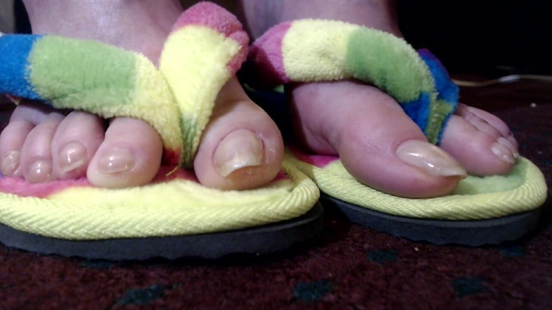 Abby Anna: Kuku kaki panjang alami flip flops