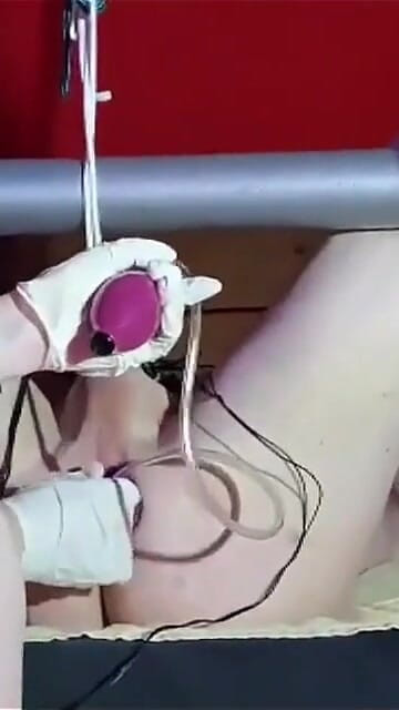 Kd Black Rose: Kölemde elektro ve anal