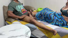Hornycouple149: Stiefsohn ist süchtig nach porno und stiefmutter benutzt ihren körper,...