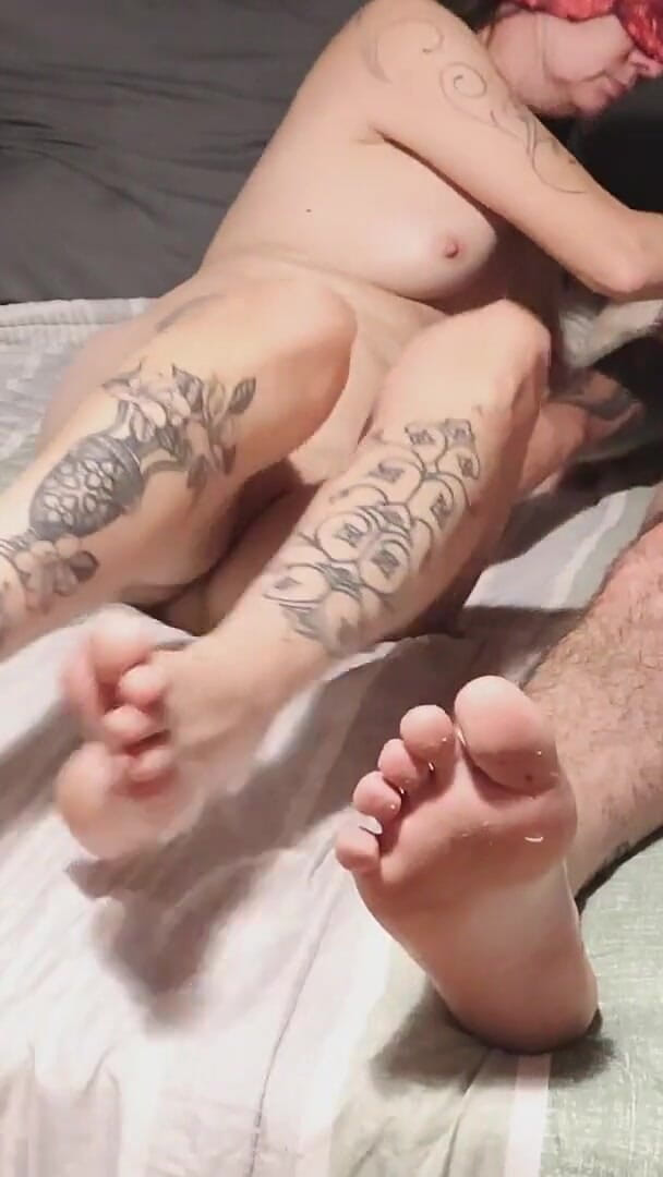 Adrian Vale: Ehefrau im nassen höschen wird gefickt
