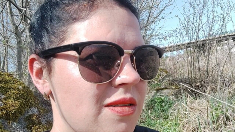 DirtyLubov: Kencing Luar