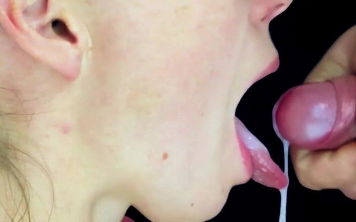 Anna &amp; Emmett Shpilman: 口の中に精液を出した官能的なフェラチオ。クローズ アップ